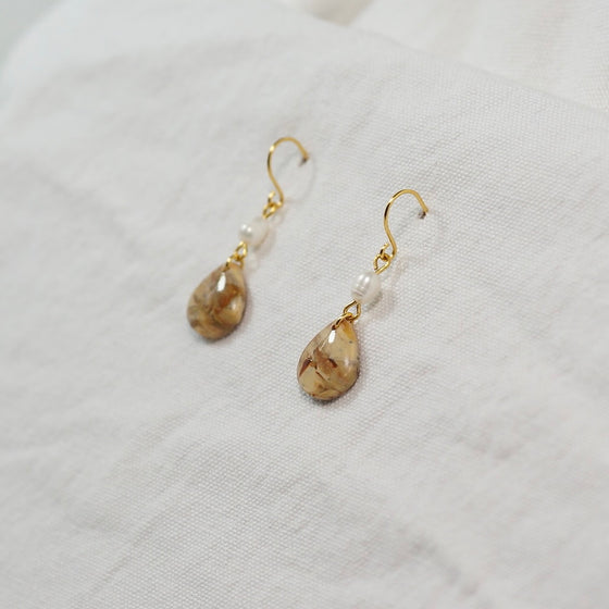 Neutral Raindrop and Pearl Earrings