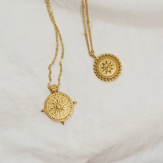 Star Disk Pendant Necklace